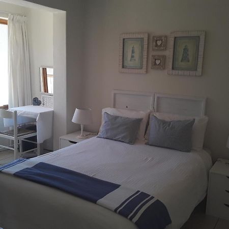 Mclaren Self Catering Appartement Gansbaai Buitenkant foto