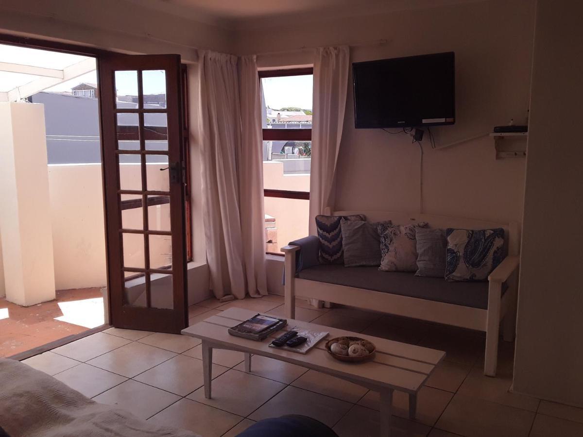 Mclaren Self Catering Appartement Gansbaai Buitenkant foto